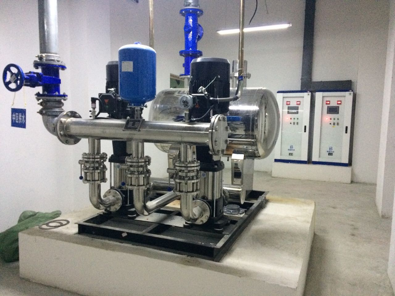 無負(fù)壓補償式疊壓供水沒備怎么樣